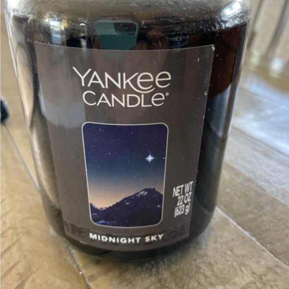 Candle Yankee 22oz candle MIDNIGHT SKY brand NEW - Picture 5 of 13